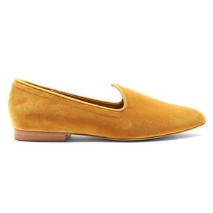 Le Monde Beryl Venetian Velvet Slipper, Gold - Sz 37